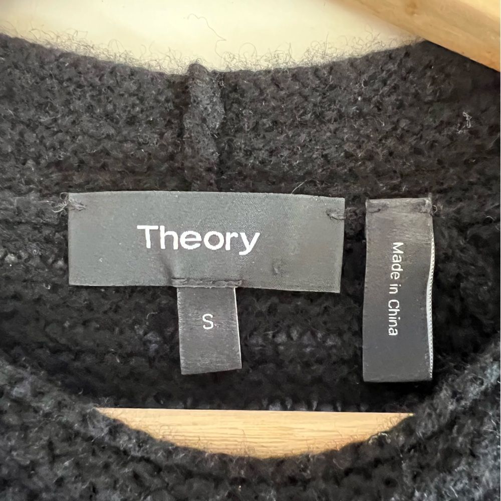 Theory Black Cashmere Sweater Horizontal Rib Size Small Minimalist Quiet Luxury - Picture 6 of 10